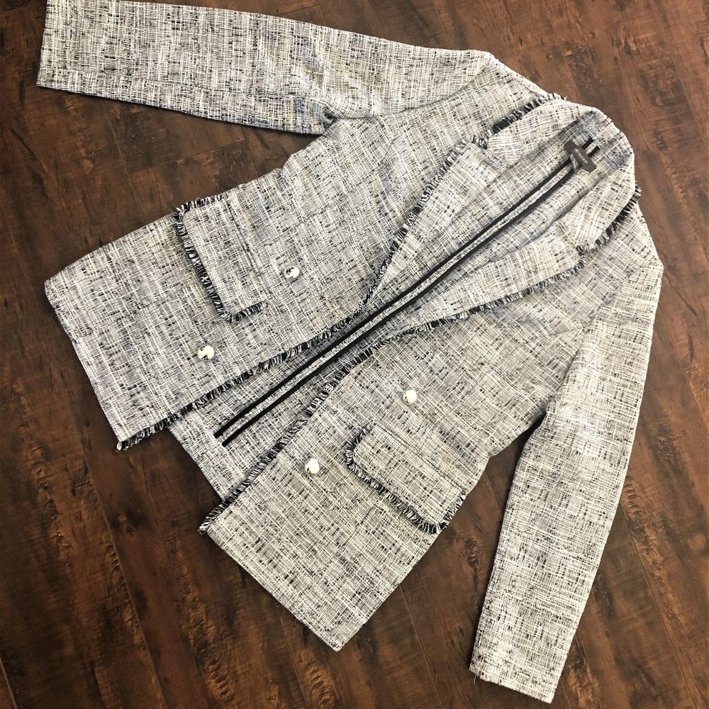 DOUBLE BREASTED BLAZER